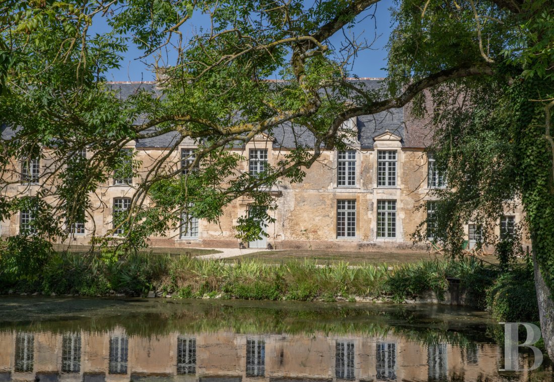 A château and its outbuildings in walled grounds to the north-east of Falaise, in Calvados - photo  n°39